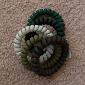 Loft coil hair ties